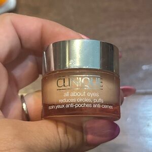 CLINIQUE All About Eyes Reduces Circles and Puffiness Cream